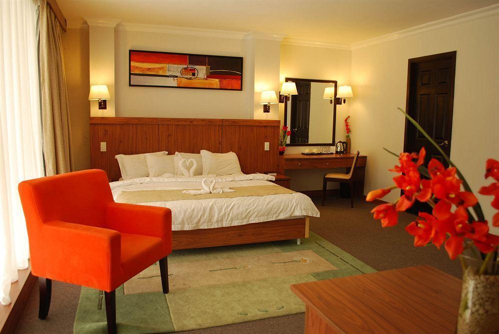 The Orchard Cebu Hotel & Suites Powered By Cocotel Exterior foto