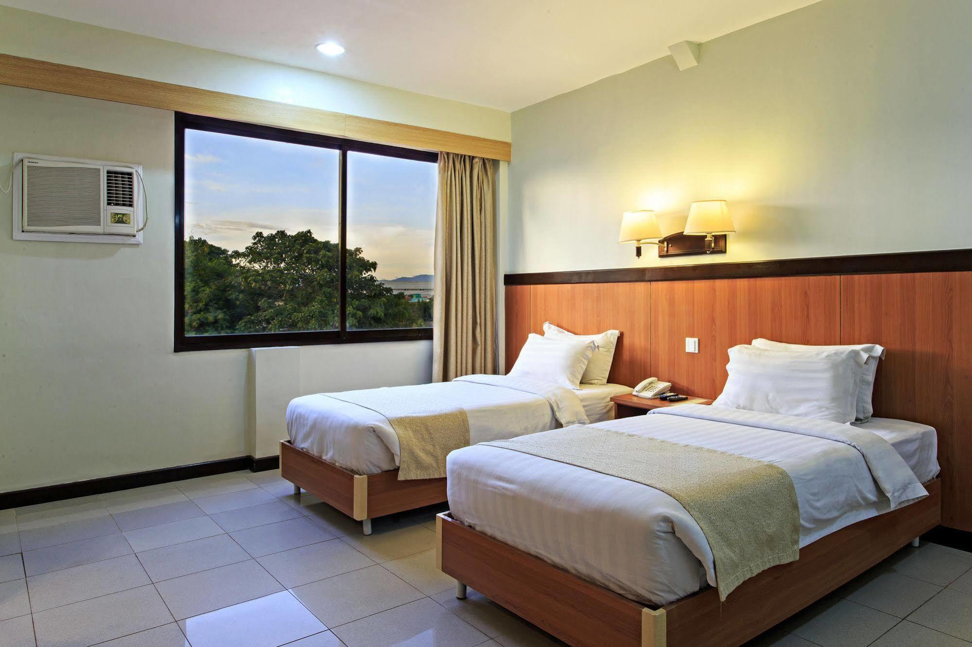 The Orchard Cebu Hotel & Suites Powered By Cocotel Exterior foto